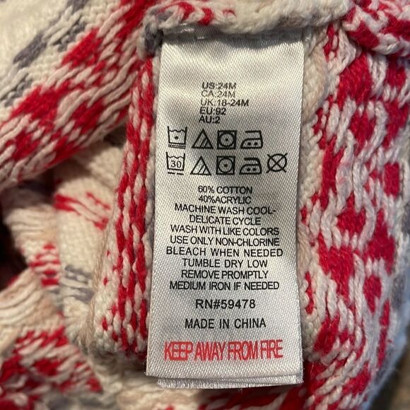 24 mo Baby Girl Christmas Skirt with Buttons - Picture 4 of 4